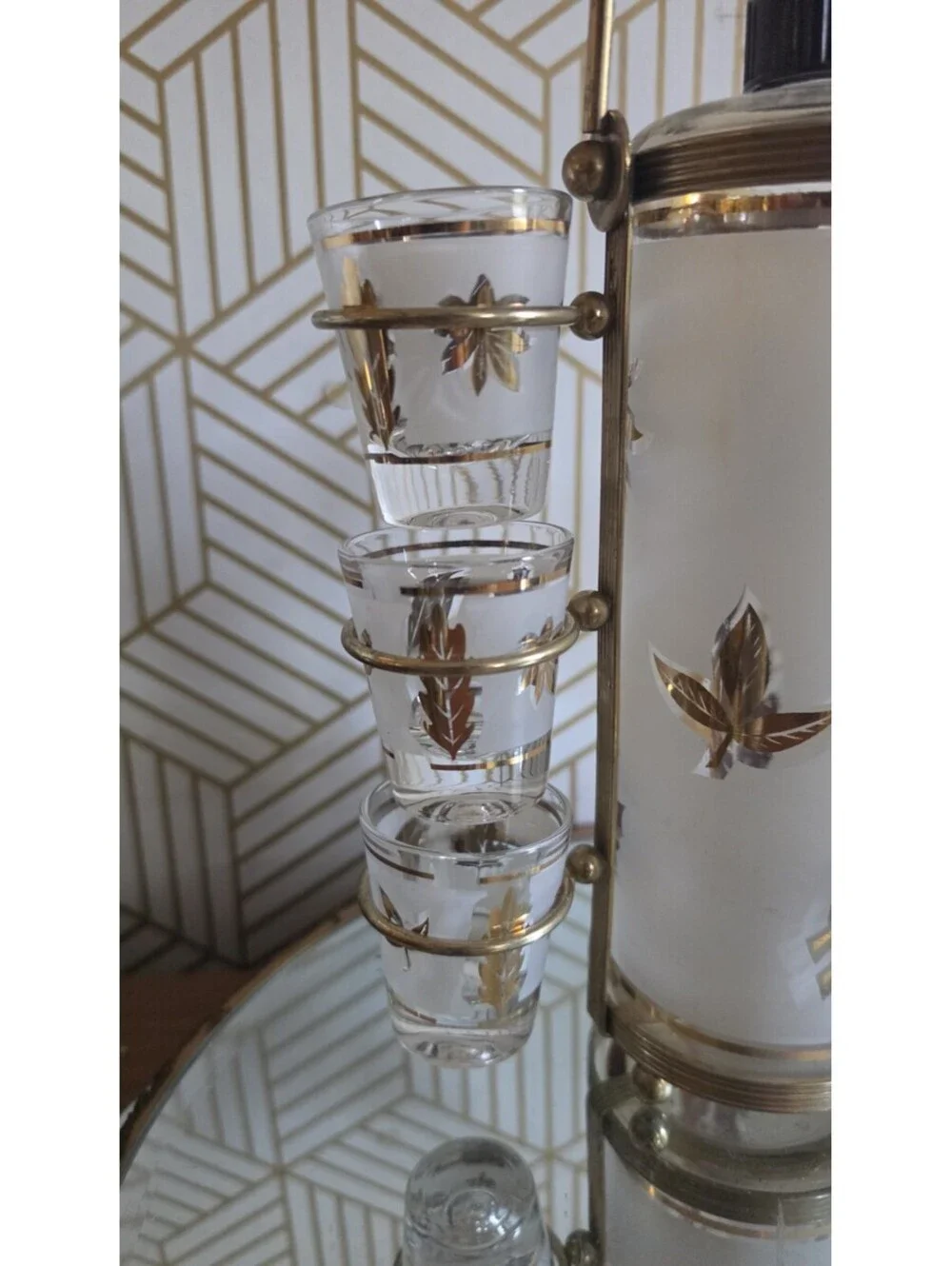 Vintage Libbey Starlyte Gold Leaf Foliage Barware Decanter/ Shot Glass Set Caddy